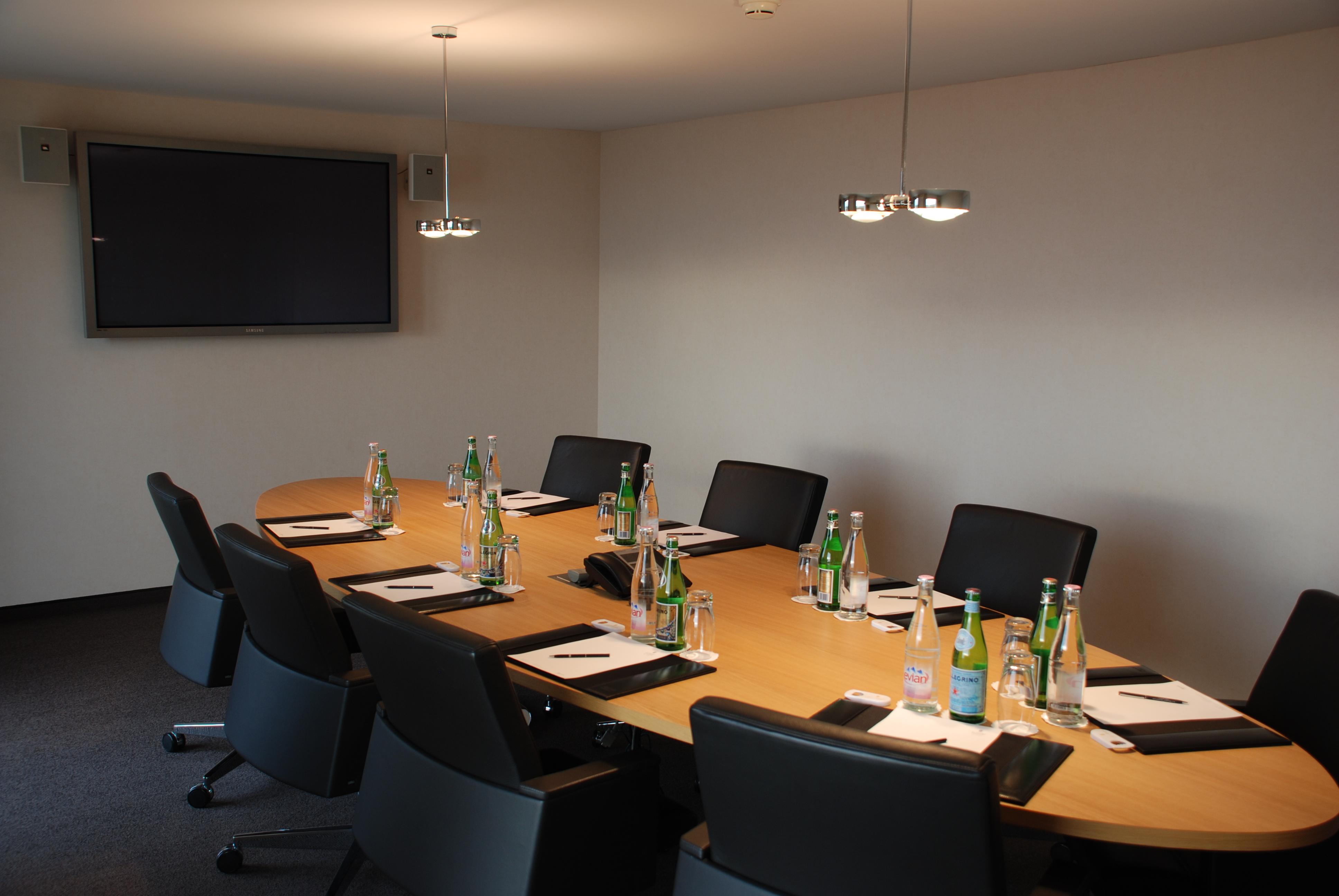 Le Mirador Resort & Spa Mont Pelerin Exterior photo A meeting room at the University of St Andrews